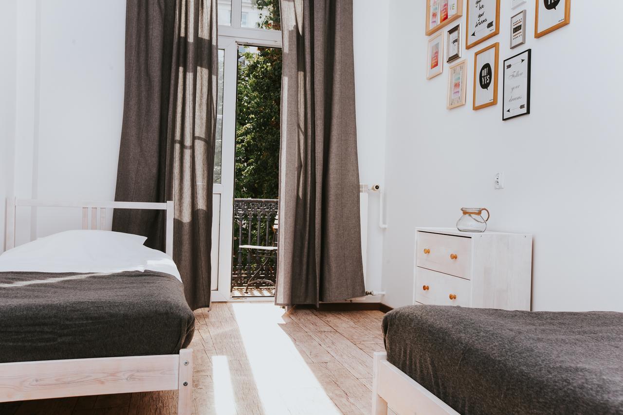 Erasmus Dorm Warsawa Bagian luar foto