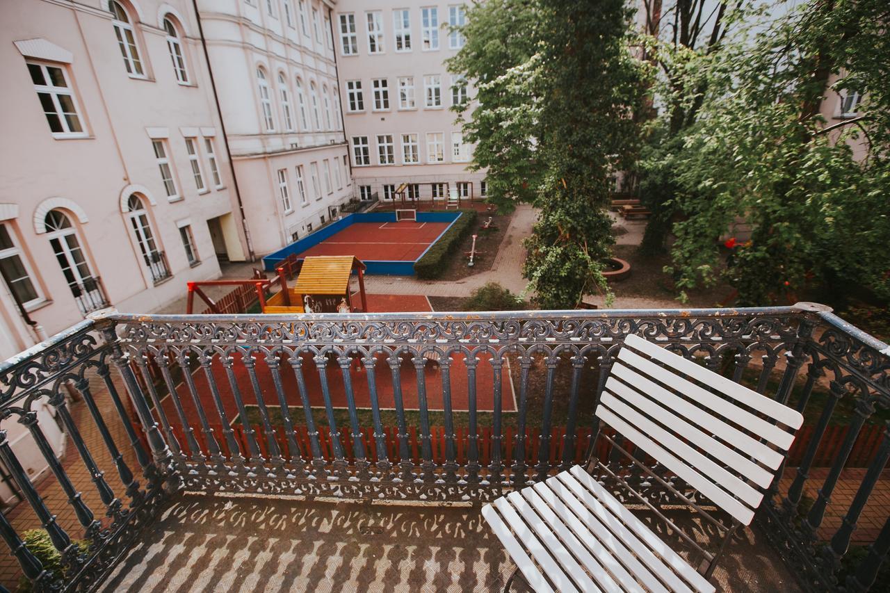 Erasmus Dorm Warsawa Bagian luar foto